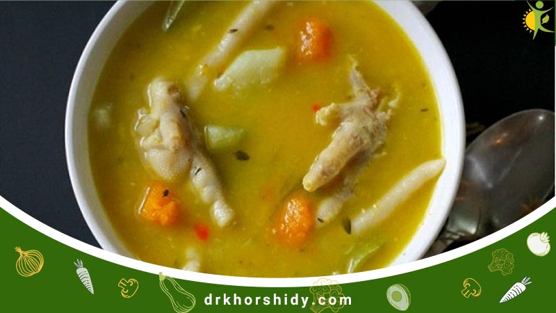 یک ظرف سوپ پای مرغ