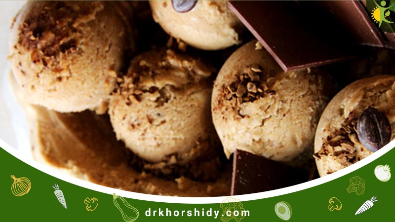 تعدادی اسکوپ بستنی نسکافه ای