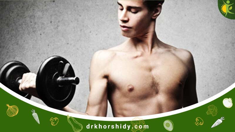 فردی که در حال ورزش کردن برای افزایش وزن میباشد